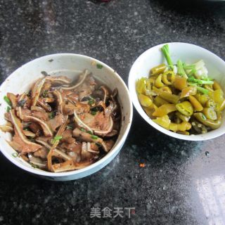 微波酸辣猪耳的做法步骤：3