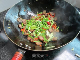 香炒鱼泥香肠的做法步骤：5
