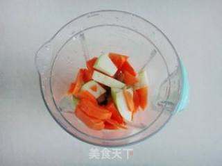 胡萝卜青苹果汁的做法步骤：3