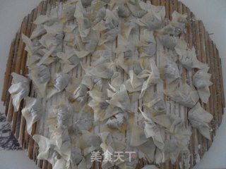 芹菜肉馄饨的做法步骤：3