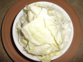 少油烟少油速炒包菜的做法步骤：1