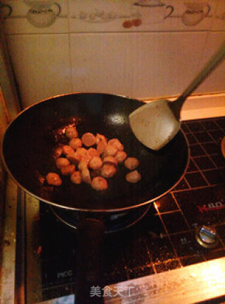 简单美味的快手菜——油菜炒牛肉丸的做法步骤：3