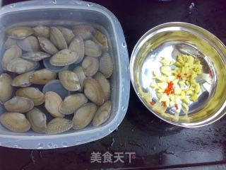 芥辣卤花蛤的做法步骤：2
