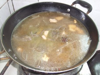 猪肉炖粉皮的做法步骤：6