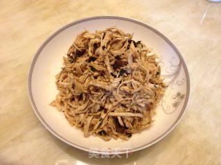 香菇酱拌鸡胸肉的做法步骤：4