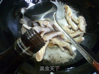凤爪烧腐竹的做法步骤：5