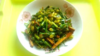 韭菜毛豆炒豆腐干的做法步骤：8