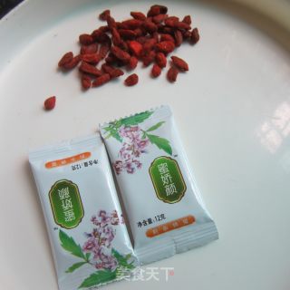 枸杞蜂蜜茶的做法步骤：3