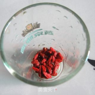 枸杞蜂蜜茶的做法步骤：4