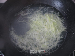 黑芝麻拌莴苣的做法步骤：3