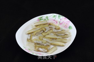 姜葱炒蛏子的做法步骤：1