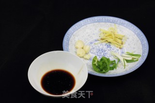 姜葱炒蛏子的做法步骤：2