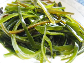 香辣海带丝的做法步骤：1