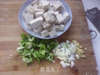 香辣豆腐的做法步骤：2