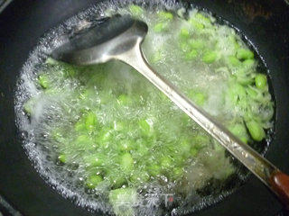 毛豆里脊肉炒茭白的做法步骤：6
