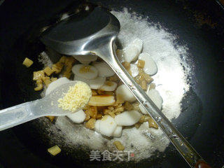 萝卜干炒年糕的做法步骤：7