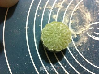 冰皮月饼的做法步骤：17