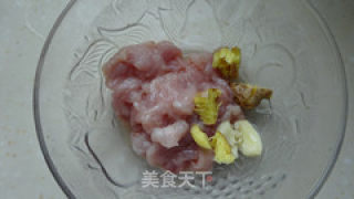 木耳菜炒肉片的做法步骤：1