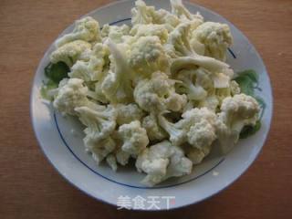 番茄炒花菜的做法步骤：2