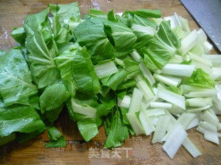 毛豆炒小白菜的做法步骤：4