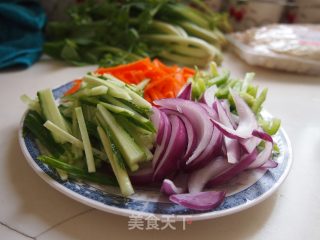 美味酱拌饭的做法步骤：3