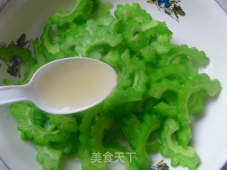 蜜汁苦瓜的做法步骤：6