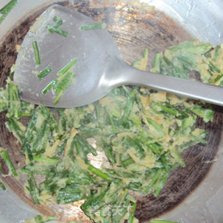 可作主食的五香韭菜碎的做法步骤：12