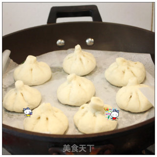 包子爱美要整形-----蒜形蔬菜包的做法步骤：12