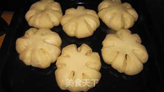 花式莲蓉面包的做法步骤：10