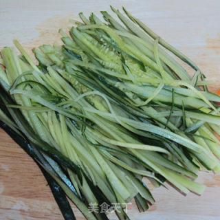 豆腐皮蔬菜卷的做法步骤：4