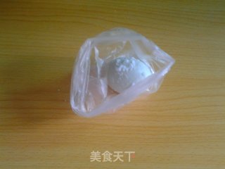 操作简单的自制咸鸭蛋的做法步骤：4