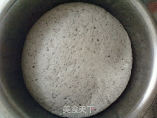 黑芝麻花卷馒头的做法步骤：6