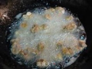 椒盐排骨的做法步骤：4