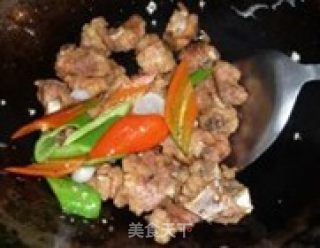 椒盐排骨的做法步骤：8