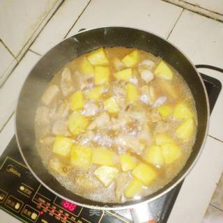 土豆焖排骨的做法步骤：7