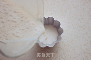香蕉牛奶冻的做法步骤：4