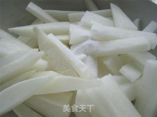 酸辣泡椒爽口白萝卜！的做法步骤：3