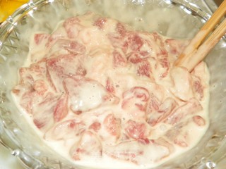 菠萝咕噜肉的做法步骤：5