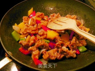 菠萝咕噜肉的做法步骤：9