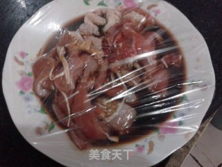 照烧鸡腿的做法步骤：2