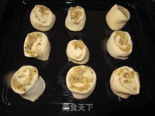 五彩肉松面包的做法步骤：9