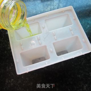 菠萝爽冰棍的做法步骤：2