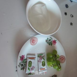 蜂蜜清爽冰凉粉的做法步骤：1
