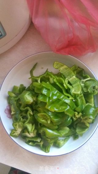 小炒鸡心的做法步骤：3