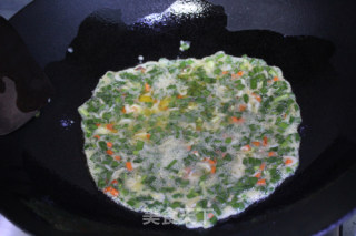 韭菜虾皮鸡蛋饼的做法步骤：6