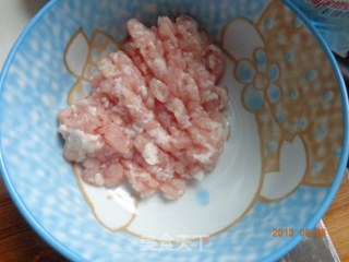 香菇蒸胡萝卜丸子的做法步骤：1