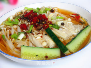 夏日消暑小菜，凉拌酸辣金针菇的做法步骤：4