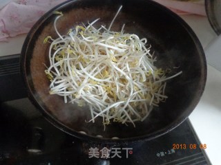蚝油绿豆芽的做法步骤：3