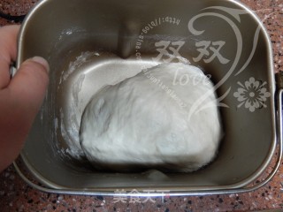 红糖大枣面包的做法步骤：1