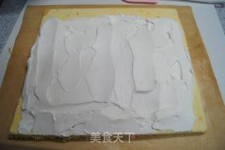海贼王--路飞彩绘蛋糕卷的做法步骤：15